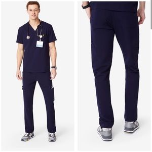 FIGS *Women’s* Cairo™ Cargo Scrub Pants- NAVY L petite